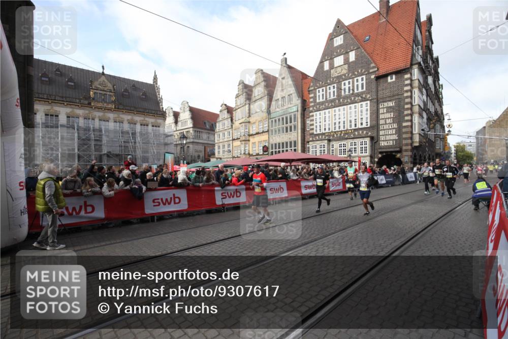 05.10.2025 - 20. swb-Marathon Bremen Yannick Fuchs http://msf.ph/oto/9307617 05.10.2025 10:58:22 Ziel 7077, 9174, 9462, 10368, 10786, 11049, 11184, 11495, 11724 meine-sportfotos.de