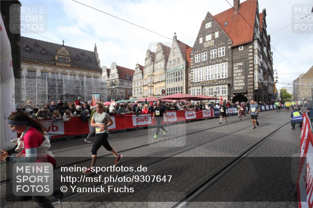 05.10.2025 - 20. swb-Marathon Bremen Yannick Fuchs http://msf.ph/oto/9307647 05.10.2025 10:58:30 Ziel 9433, 9820, 10084, 10586, 11181, 11291, 11591, 11700 meine-sportfotos.de