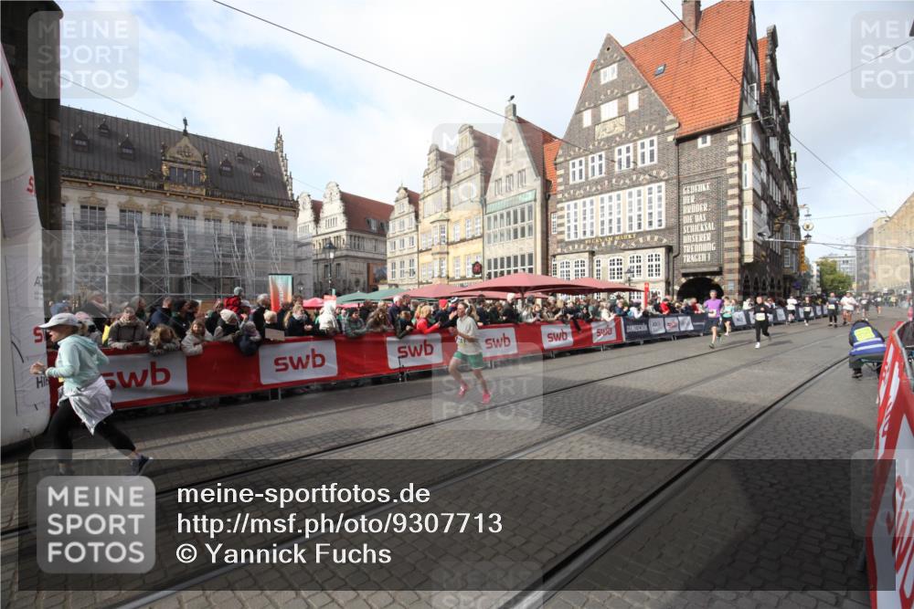 05.10.2025 - 20. swb-Marathon Bremen Yannick Fuchs http://msf.ph/oto/9307713 05.10.2025 10:58:55 Ziel 9349, 10080, 10263, 10560, 11290, 11483 meine-sportfotos.de