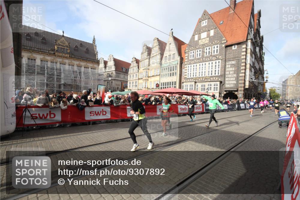 05.10.2025 - 20. swb-Marathon Bremen Yannick Fuchs http://msf.ph/oto/9307892 05.10.2025 11:00:13 Ziel 7621, 9603, 10345, 10489, 10889, 11125, 11600, 11713 meine-sportfotos.de