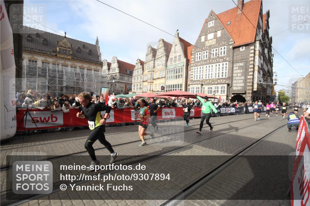 05.10.2025 - 20. swb-Marathon Bremen Yannick Fuchs http://msf.ph/oto/9307894 05.10.2025 11:00:13 Ziel 7621, 9603, 10345, 10489, 10889, 11125, 11600, 11713 meine-sportfotos.de