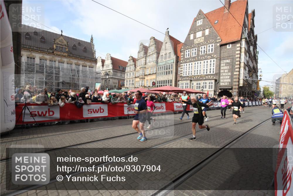 05.10.2025 - 20. swb-Marathon Bremen Yannick Fuchs http://msf.ph/oto/9307904 05.10.2025 11:00:17 Ziel 7177, 9495, 9672, 10345, 10889, 10919, 10985, 11050, 11713 meine-sportfotos.de