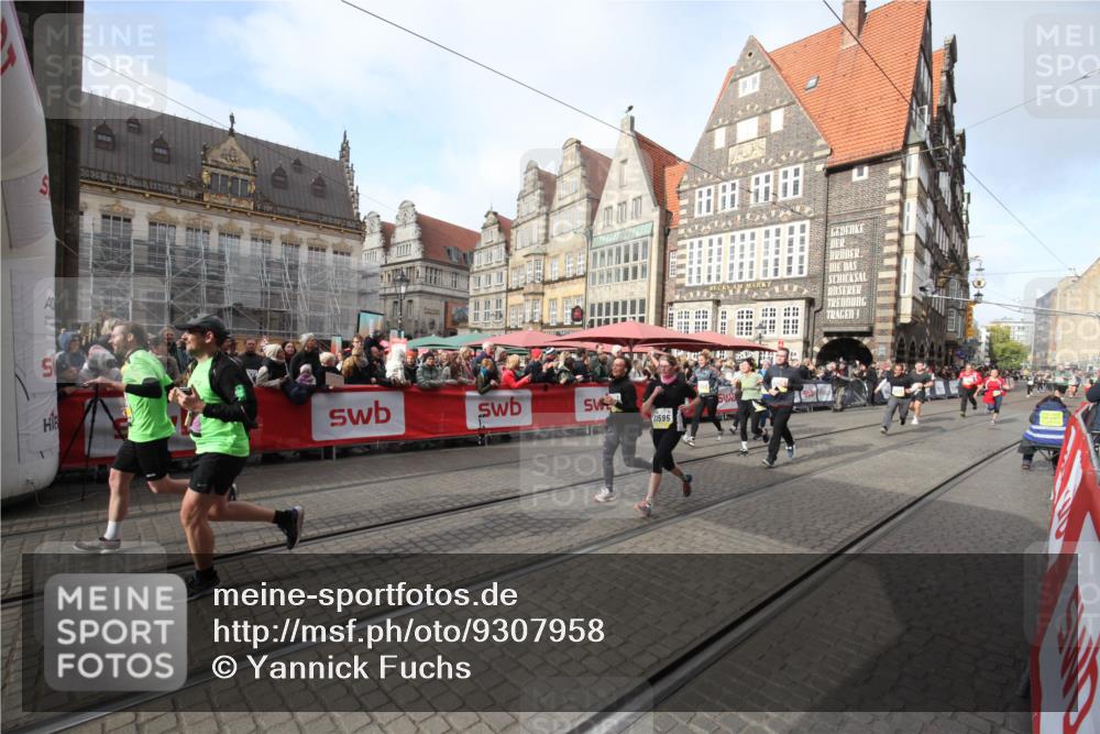 05.10.2025 - 20. swb-Marathon Bremen Yannick Fuchs http://msf.ph/oto/9307958 05.10.2025 11:00:36 Ziel 7178, 9177, 9271, 9531, 10063, 10071, 10079, 11003, 11071, 11255, 11511, 11534, 11595, 11610, 11619 meine-sportfotos.de