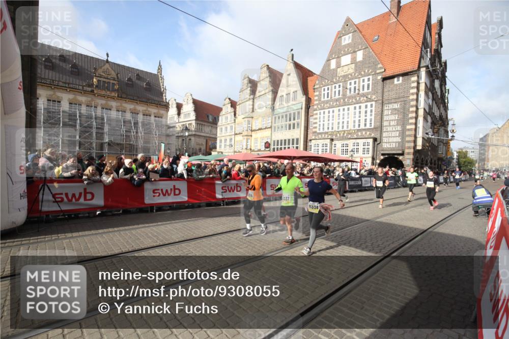 05.10.2025 - 20. swb-Marathon Bremen Yannick Fuchs http://msf.ph/oto/9308055 05.10.2025 11:01:18 Ziel 9182, 9613, 10544, 10762, 10914, 11337, 11338, 11597, 11680 meine-sportfotos.de