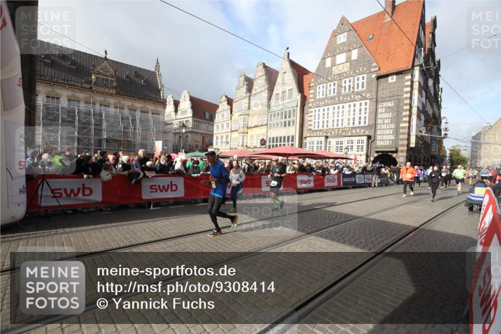 05.10.2025 - 20. swb-Marathon Bremen Yannick Fuchs http://msf.ph/oto/9308414 05.10.2025 11:04:33 Ziel 8111, 9610, 10278, 10439, 10483, 10956, 11044, 11704 meine-sportfotos.de