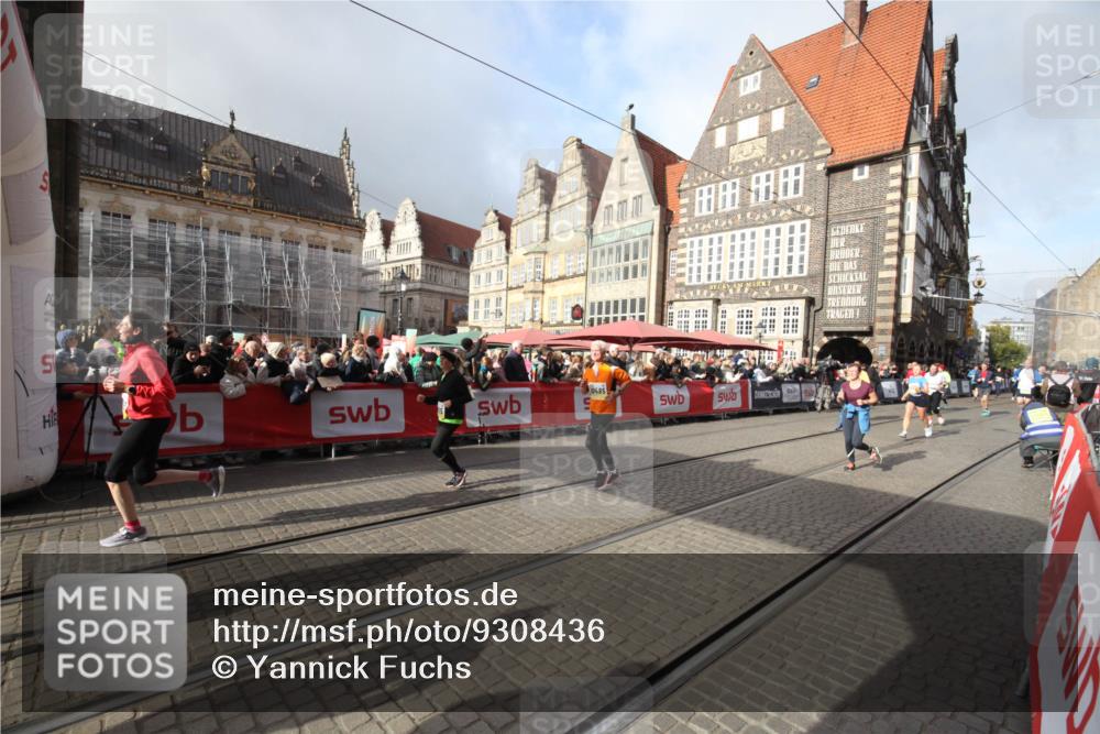 05.10.2025 - 20. swb-Marathon Bremen Yannick Fuchs http://msf.ph/oto/9308436 05.10.2025 11:04:43 Ziel 9623, 9750, 9771, 9915, 10485, 10532, 11196 meine-sportfotos.de