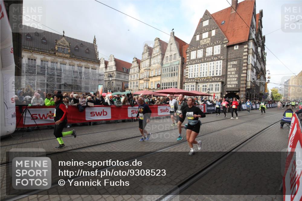 05.10.2025 - 20. swb-Marathon Bremen Yannick Fuchs http://msf.ph/oto/9308523 05.10.2025 11:05:21 Ziel 9440, 9515, 9690, 9908, 9944, 10255, 10990, 11501, 11540, 11707 meine-sportfotos.de