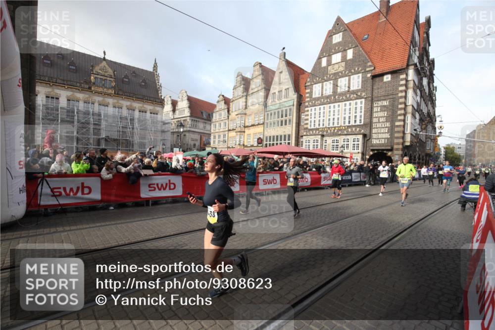 05.10.2025 - 20. swb-Marathon Bremen Yannick Fuchs http://msf.ph/oto/9308623 05.10.2025 11:06:16 Ziel 7979, 9387, 9438, 9712, 10192, 10249, 10848, 11065, 11092, 11296, 11433 meine-sportfotos.de
