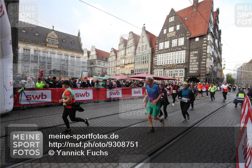 05.10.2025 - 20. swb-Marathon Bremen Yannick Fuchs http://msf.ph/oto/9308751 05.10.2025 11:07:24 Ziel 7779, 9180, 9217, 9334, 9628, 9757, 10286, 10330, 10332, 10582, 10632, 10824, 10836, 11122, 11258, 11329, 11477 meine-sportfotos.de