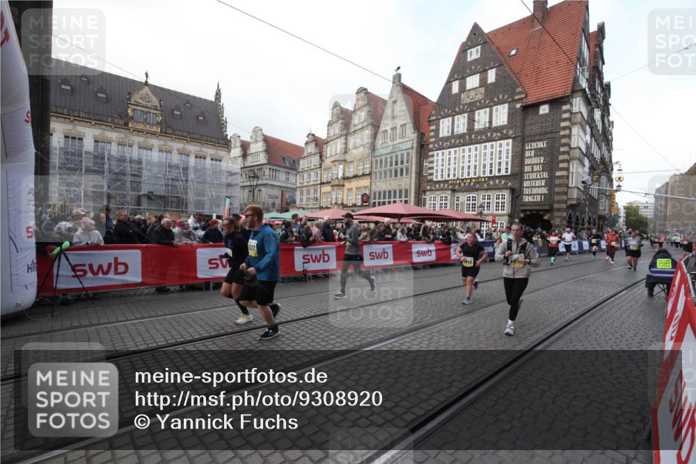 05.10.2025 - 20. swb-Marathon Bremen Yannick Fuchs http://msf.ph/oto/9308920 05.10.2025 11:09:31 Ziel 9002, 9493, 9649, 9945, 10074, 10214, 10865, 11037, 11218 meine-sportfotos.de