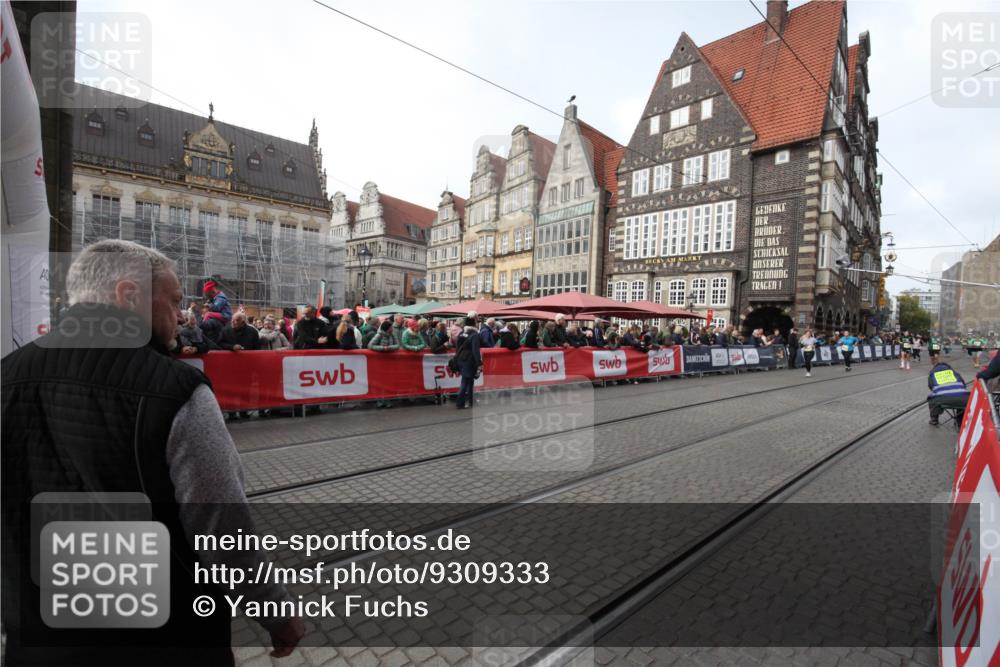 05.10.2025 - 20. swb-Marathon Bremen Yannick Fuchs http://msf.ph/oto/9309333 05.10.2025 11:15:19 Ziel 11293 meine-sportfotos.de