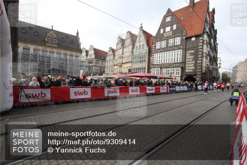 05.10.2025 - 20. swb-Marathon Bremen Yannick Fuchs http://msf.ph/oto/9309414 05.10.2025 11:15:56 Ziel  meine-sportfotos.de