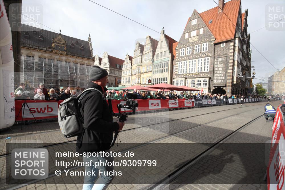 05.10.2025 - 20. swb-Marathon Bremen Yannick Fuchs http://msf.ph/oto/9309799 05.10.2025 11:17:18 Ziel  meine-sportfotos.de