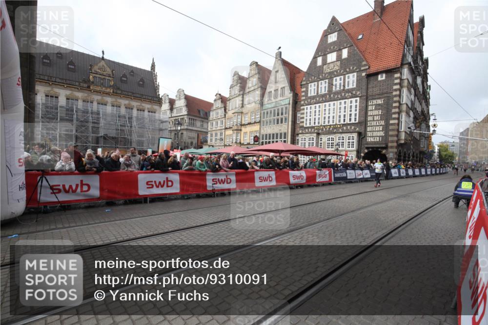 05.10.2025 - 20. swb-Marathon Bremen Yannick Fuchs http://msf.ph/oto/9310091 05.10.2025 11:17:57 Ziel  meine-sportfotos.de