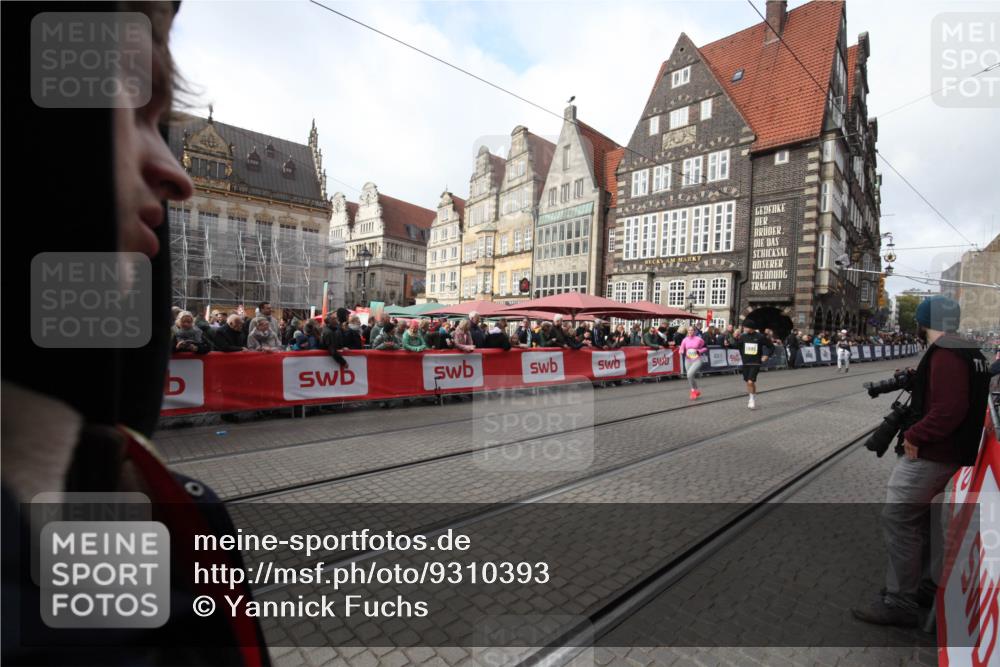 05.10.2025 - 20. swb-Marathon Bremen Yannick Fuchs http://msf.ph/oto/9310393 05.10.2025 11:18:36 Ziel 10076, 11690 meine-sportfotos.de