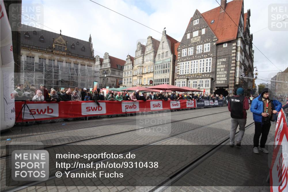 05.10.2025 - 20. swb-Marathon Bremen Yannick Fuchs http://msf.ph/oto/9310438 05.10.2025 11:18:44 Ziel 11480 meine-sportfotos.de