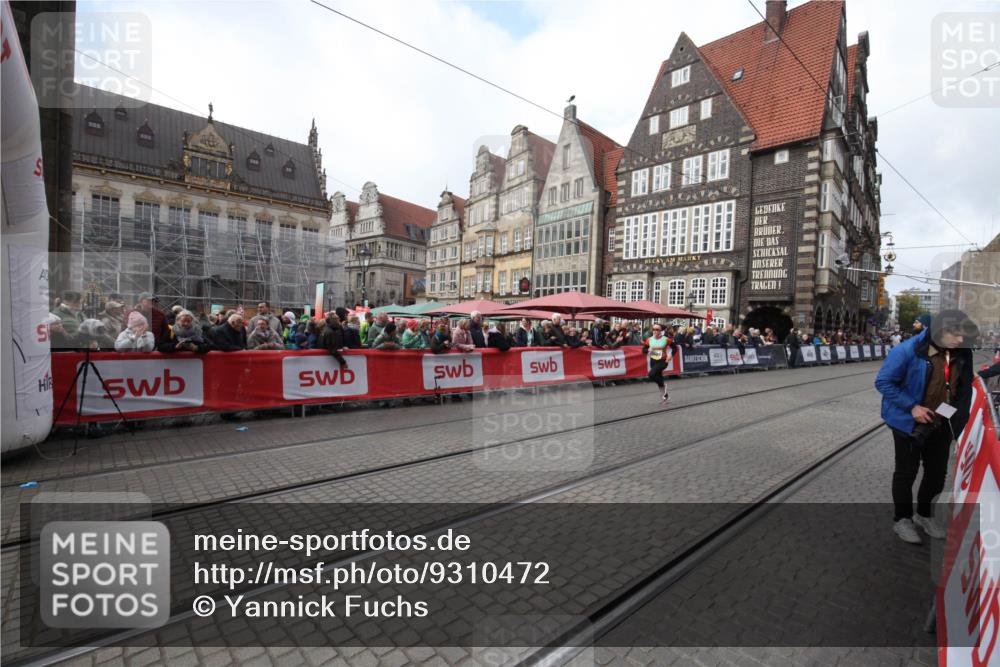 05.10.2025 - 20. swb-Marathon Bremen Yannick Fuchs http://msf.ph/oto/9310472 05.10.2025 11:18:48 Ziel 11480 meine-sportfotos.de