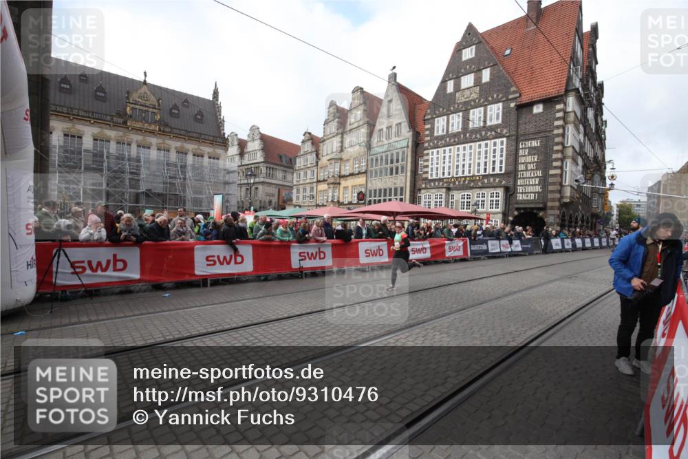 05.10.2025 - 20. swb-Marathon Bremen Yannick Fuchs http://msf.ph/oto/9310476 05.10.2025 11:18:48 Ziel 11480 meine-sportfotos.de