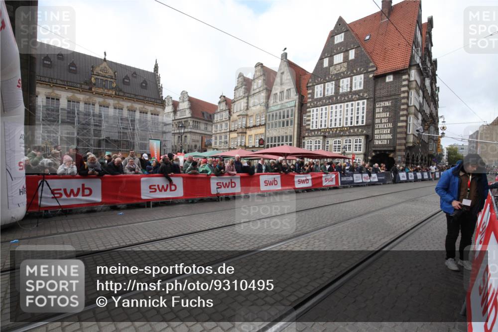 05.10.2025 - 20. swb-Marathon Bremen Yannick Fuchs http://msf.ph/oto/9310495 05.10.2025 11:18:50 Ziel 11480 meine-sportfotos.de