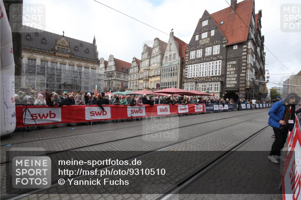 05.10.2025 - 20. swb-Marathon Bremen Yannick Fuchs http://msf.ph/oto/9310510 05.10.2025 11:18:52 Ziel  meine-sportfotos.de