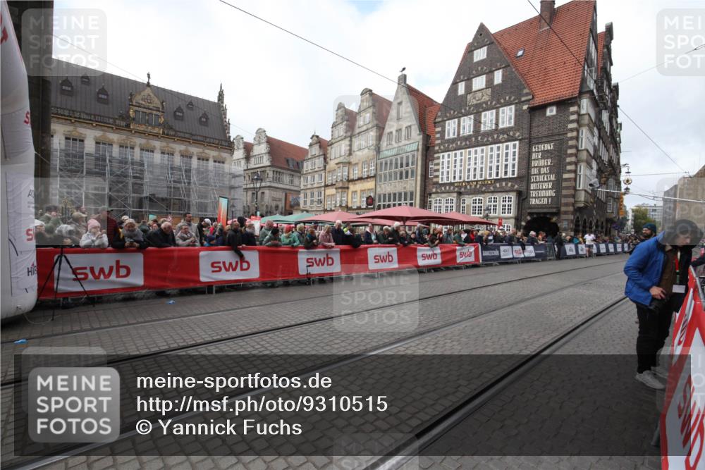05.10.2025 - 20. swb-Marathon Bremen Yannick Fuchs http://msf.ph/oto/9310515 05.10.2025 11:18:53 Ziel  meine-sportfotos.de