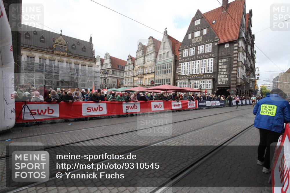 05.10.2025 - 20. swb-Marathon Bremen Yannick Fuchs http://msf.ph/oto/9310545 05.10.2025 11:19:13 Ziel  meine-sportfotos.de
