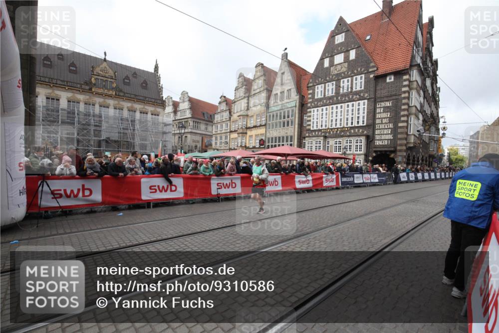 05.10.2025 - 20. swb-Marathon Bremen Yannick Fuchs http://msf.ph/oto/9310586 05.10.2025 11:19:21 Ziel 10488 meine-sportfotos.de