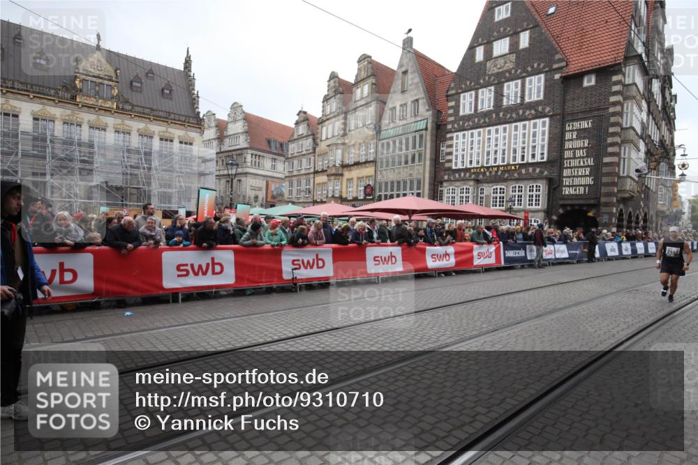 05.10.2025 - 20. swb-Marathon Bremen Yannick Fuchs http://msf.ph/oto/9310710 05.10.2025 11:23:52 Ziel  meine-sportfotos.de