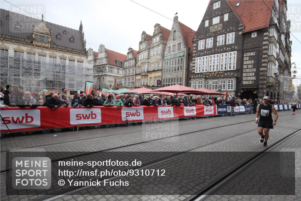05.10.2025 - 20. swb-Marathon Bremen Yannick Fuchs http://msf.ph/oto/9310712 05.10.2025 11:23:53 Ziel  meine-sportfotos.de