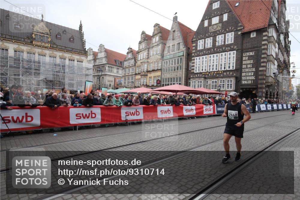 05.10.2025 - 20. swb-Marathon Bremen Yannick Fuchs http://msf.ph/oto/9310714 05.10.2025 11:23:54 Ziel  meine-sportfotos.de