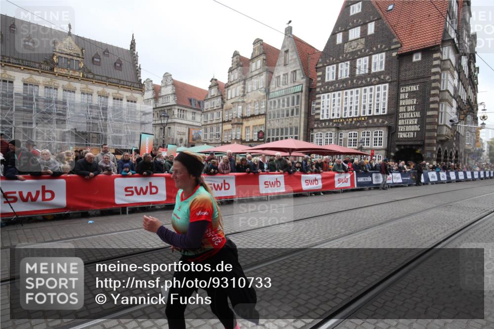 05.10.2025 - 20. swb-Marathon Bremen Yannick Fuchs http://msf.ph/oto/9310733 05.10.2025 11:24:04 Ziel 10774 meine-sportfotos.de