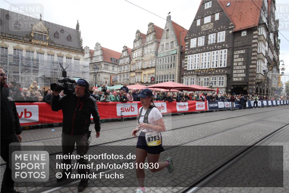 05.10.2025 - 20. swb-Marathon Bremen Yannick Fuchs http://msf.ph/oto/9310930 05.10.2025 11:25:22 Ziel 9763 meine-sportfotos.de