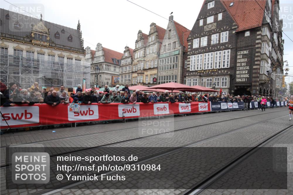 05.10.2025 - 20. swb-Marathon Bremen Yannick Fuchs http://msf.ph/oto/9310984 05.10.2025 11:25:38 Ziel  meine-sportfotos.de