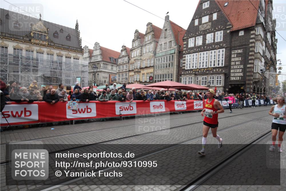05.10.2025 - 20. swb-Marathon Bremen Yannick Fuchs http://msf.ph/oto/9310995 05.10.2025 11:25:41 Ziel  meine-sportfotos.de