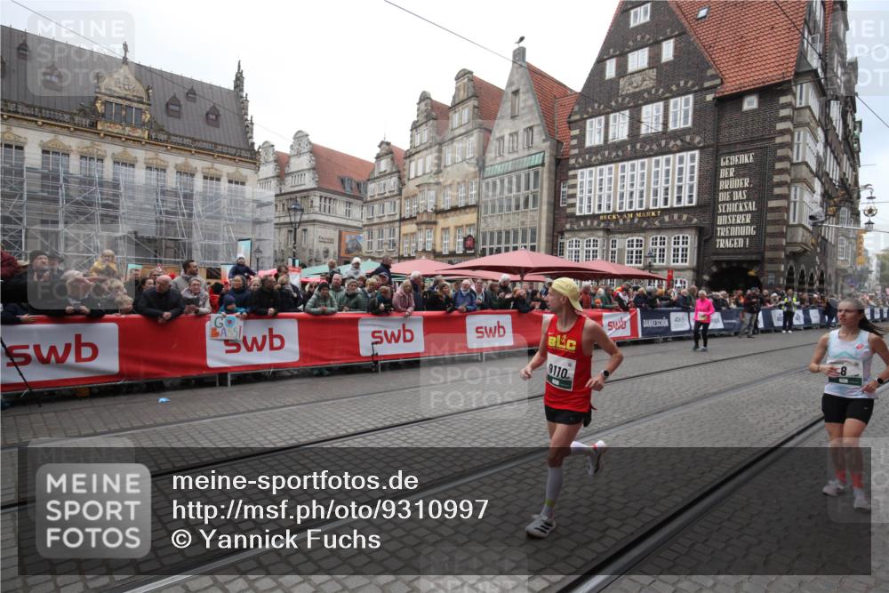 05.10.2025 - 20. swb-Marathon Bremen Yannick Fuchs http://msf.ph/oto/9310997 05.10.2025 11:25:42 Ziel  meine-sportfotos.de
