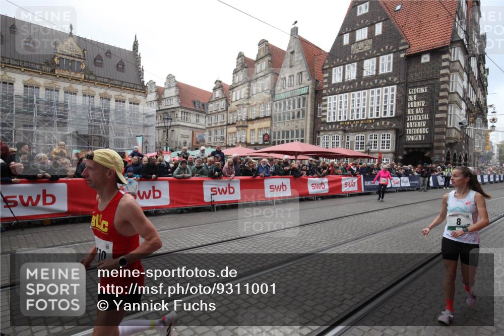 05.10.2025 - 20. swb-Marathon Bremen Yannick Fuchs http://msf.ph/oto/9311001 05.10.2025 11:25:42 Ziel  meine-sportfotos.de