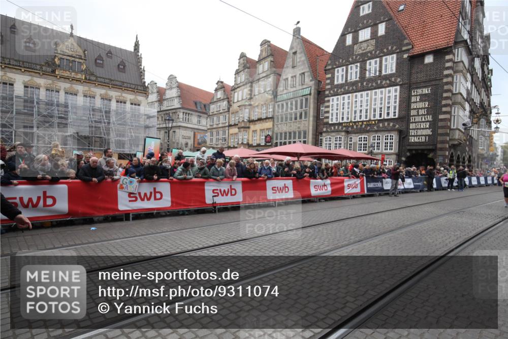 05.10.2025 - 20. swb-Marathon Bremen Yannick Fuchs http://msf.ph/oto/9311074 05.10.2025 11:26:04 Ziel  meine-sportfotos.de