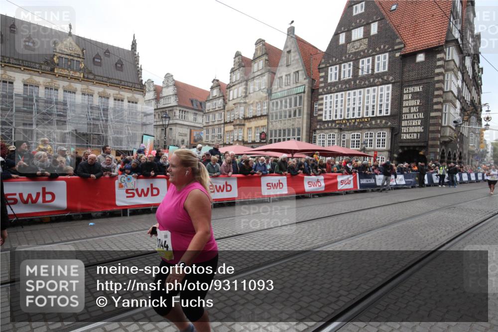 05.10.2025 - 20. swb-Marathon Bremen Yannick Fuchs http://msf.ph/oto/9311093 05.10.2025 11:26:10 Ziel 10144 meine-sportfotos.de