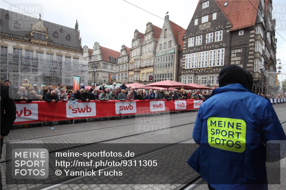 05.10.2025 - 20. swb-Marathon Bremen Yannick Fuchs http://msf.ph/oto/9311305 05.10.2025 11:27:09 Ziel  meine-sportfotos.de