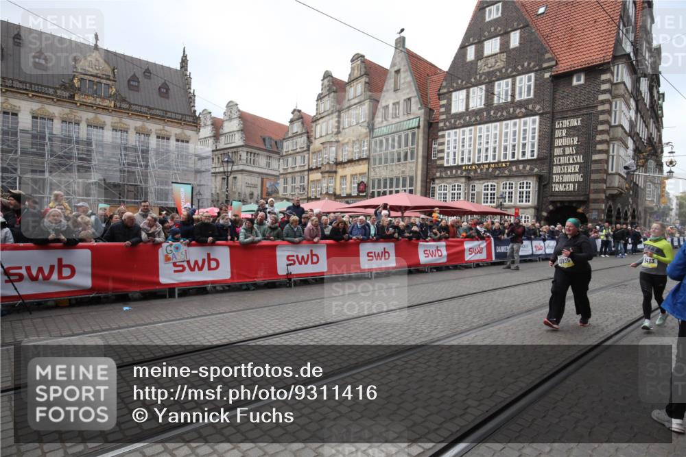 05.10.2025 - 20. swb-Marathon Bremen Yannick Fuchs http://msf.ph/oto/9311416 05.10.2025 11:27:38 Ziel 10935 meine-sportfotos.de