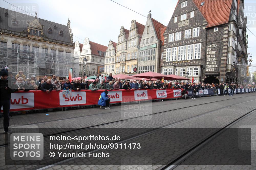 05.10.2025 - 20. swb-Marathon Bremen Yannick Fuchs http://msf.ph/oto/9311473 05.10.2025 11:28:44 Ziel  meine-sportfotos.de