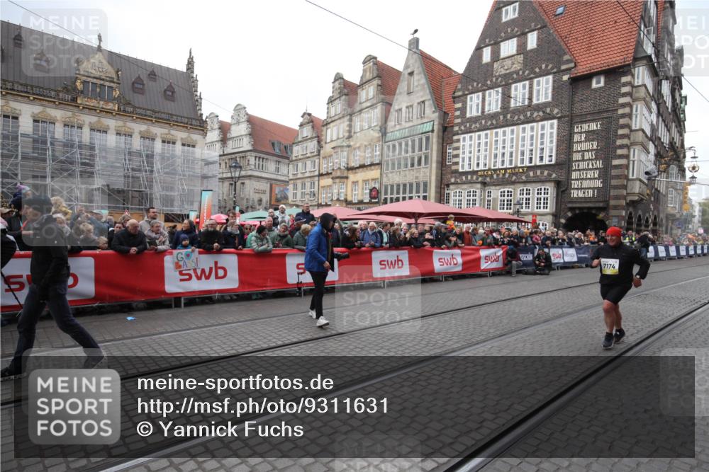 05.10.2025 - 20. swb-Marathon Bremen Yannick Fuchs http://msf.ph/oto/9311631 05.10.2025 11:29:12 Ziel 7174 meine-sportfotos.de