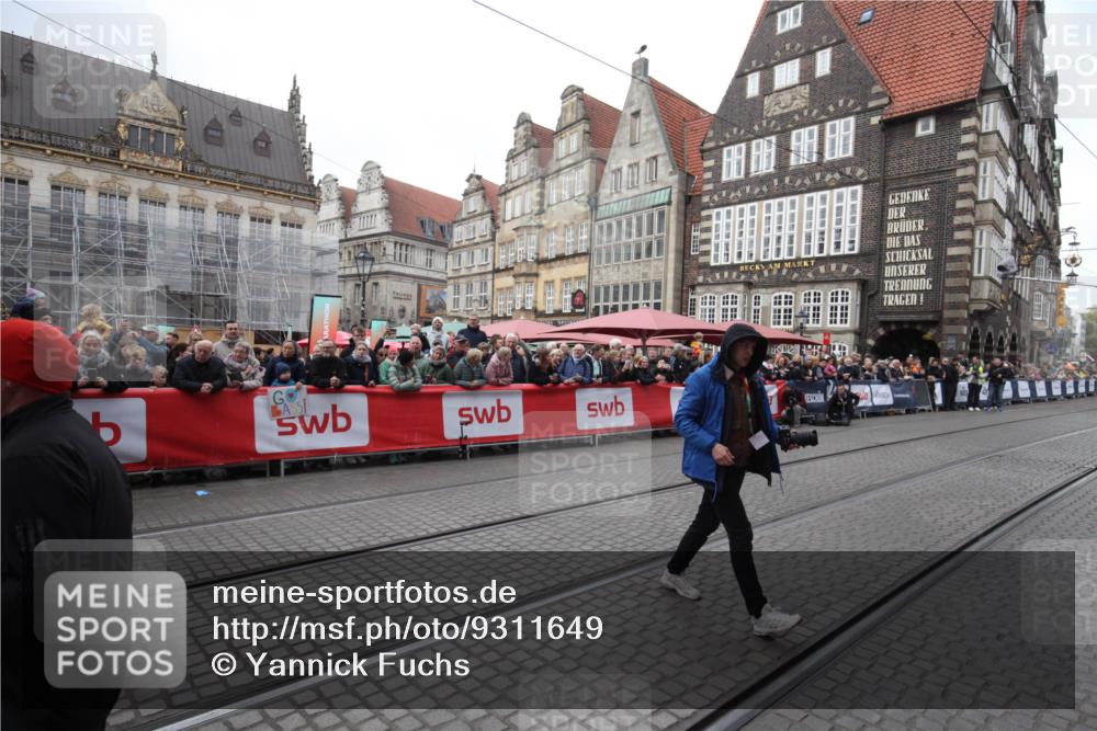 05.10.2025 - 20. swb-Marathon Bremen Yannick Fuchs http://msf.ph/oto/9311649 05.10.2025 11:29:14 Ziel 7174 meine-sportfotos.de