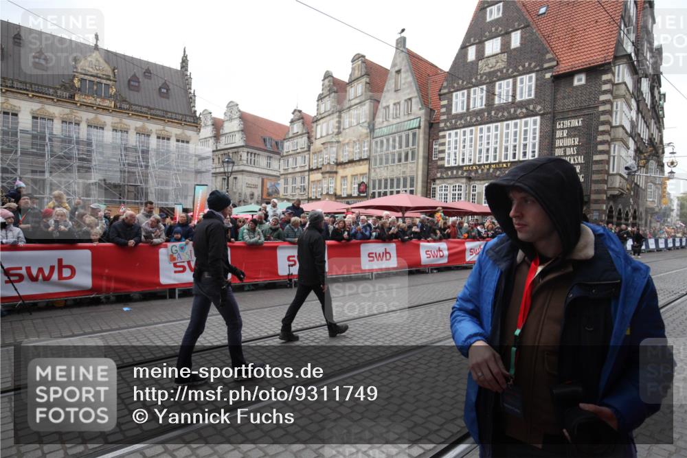 05.10.2025 - 20. swb-Marathon Bremen Yannick Fuchs http://msf.ph/oto/9311749 05.10.2025 11:29:29 Ziel  meine-sportfotos.de