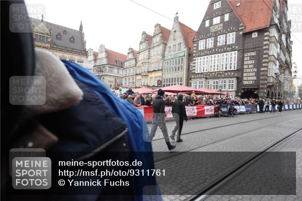 05.10.2025 - 20. swb-Marathon Bremen Yannick Fuchs http://msf.ph/oto/9311761 05.10.2025 11:29:30 Ziel  meine-sportfotos.de