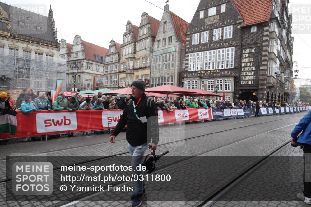 05.10.2025 - 20. swb-Marathon Bremen Yannick Fuchs http://msf.ph/oto/9311800 05.10.2025 12:16:58 Ziel  meine-sportfotos.de