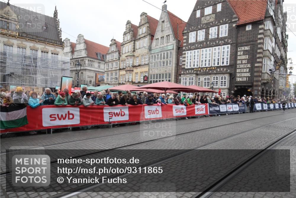 05.10.2025 - 20. swb-Marathon Bremen Yannick Fuchs http://msf.ph/oto/9311865 05.10.2025 12:53:20 Ziel 1444 meine-sportfotos.de
