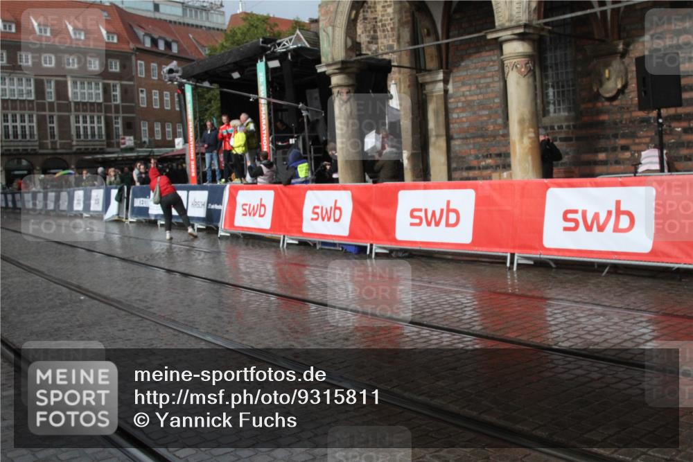 05.10.2025 - 20. swb-Marathon Bremen Yannick Fuchs http://msf.ph/oto/9315811 05.10.2025 15:02:51 Ziel  meine-sportfotos.de