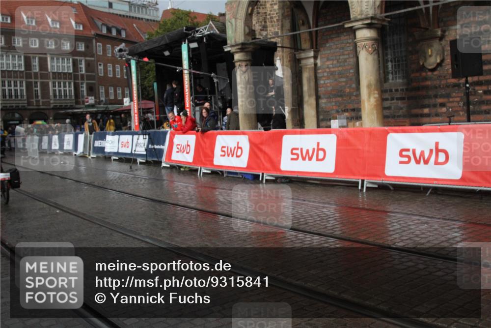 05.10.2025 - 20. swb-Marathon Bremen Yannick Fuchs http://msf.ph/oto/9315841 05.10.2025 15:06:07 Ziel  meine-sportfotos.de