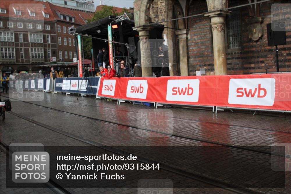 05.10.2025 - 20. swb-Marathon Bremen Yannick Fuchs http://msf.ph/oto/9315844 05.10.2025 15:06:08 Ziel  meine-sportfotos.de